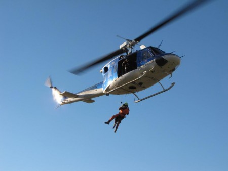 Helikopterska vaja vodnikov reševalnih psov GRZS